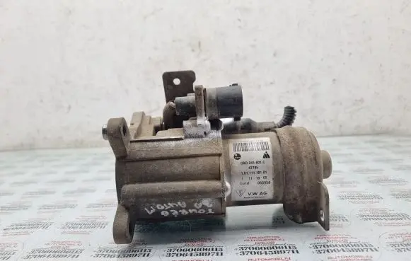 Volkswagen Touareg I Gearbox-reducer motor OAD341601C
