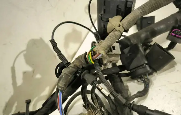 Audi A6 S6 C6 4F Engine installation wiring loom 07Z906379A