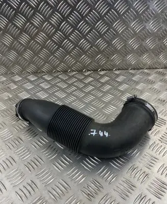 Audi Q7 4L Air intake hose/pipe 4L0129628