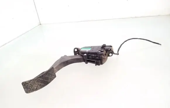 Seat Ibiza III (6L) Accelerator throttle pedal 6Q1721503C