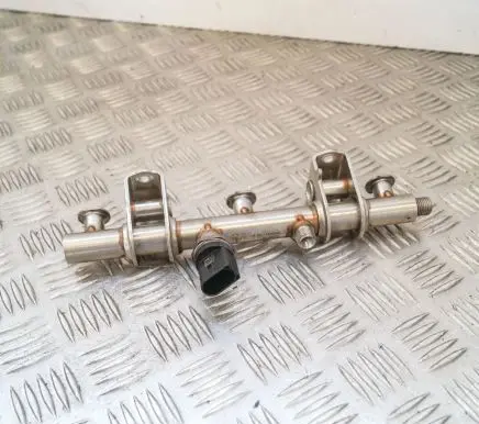 Porsche Macan (95B) Fuel main line pipe 94611011800