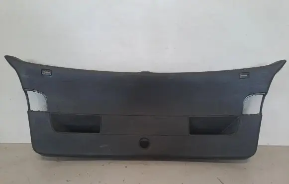 Volkswagen Golf IV Tailgate/boot cover trim set 1K6867601C