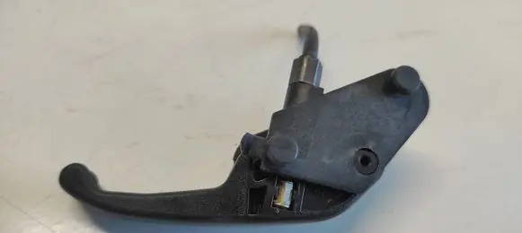 Renault Scenic II - Grand scenic II Engine bonnet (hood) release handle PA66GF30 386