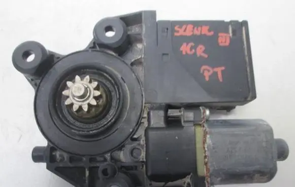 Renault Scenic III - Grand scenic III Rear door window regulator motor 827310002R