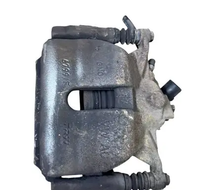 Volkswagen Tiguan Front brake caliper 6799f