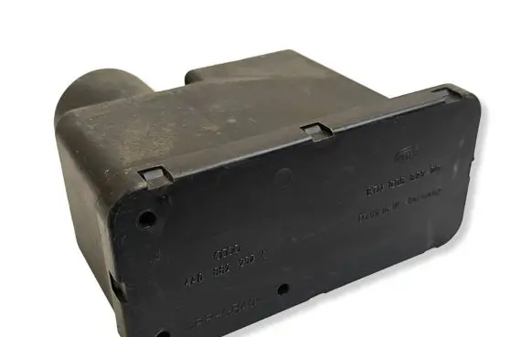 Audi A6 S6 C4 4A Central locking vacuum pump 4A0862257B 8TN00889300