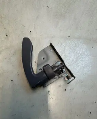 Mitsubishi Canter Front door interior handle 321
