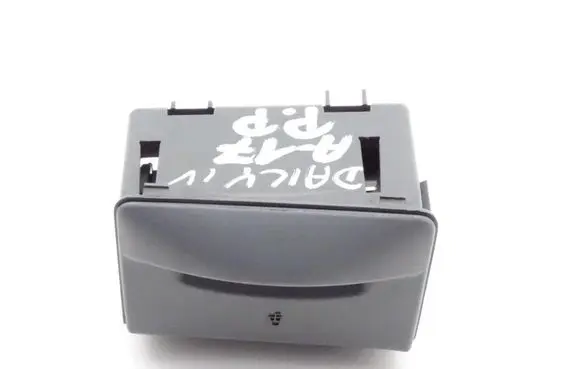 Cup holder front