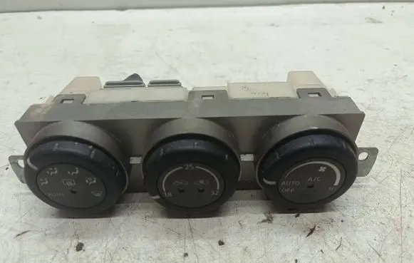 Nissan X-Trail T30 Climate control unit 27500EQ410 A0200018A04002 C4Z16