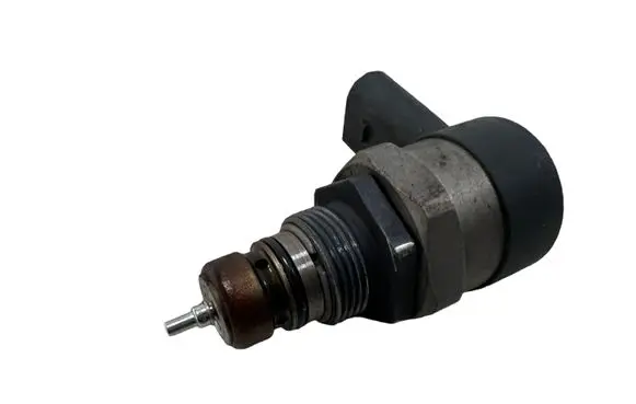 BMW 5 E60 E61 Fuel pressure sensor 0281002481 20588454