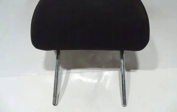 Ford Mondeo Mk III Rear seat headrest 