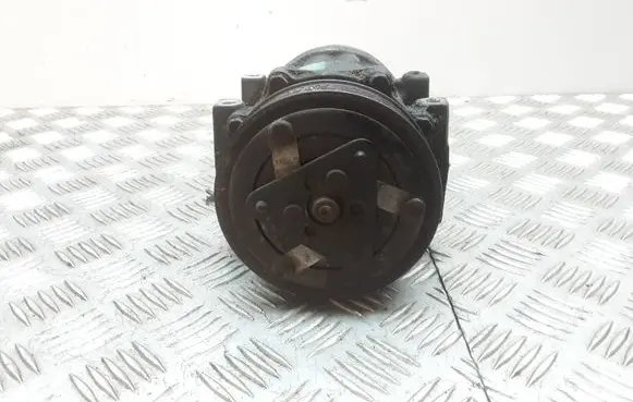 Mitsubishi Carisma Air conditioning (A/C) compressor (pump) 8200040681