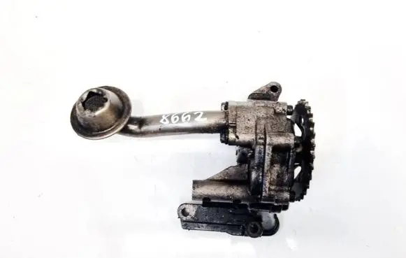 Volkswagen Polo Oil pump 06a115121