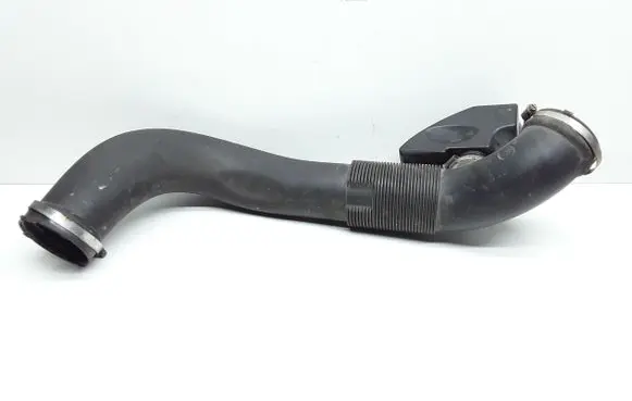 Volvo XC90 Intercooler hose/pipe 31274568