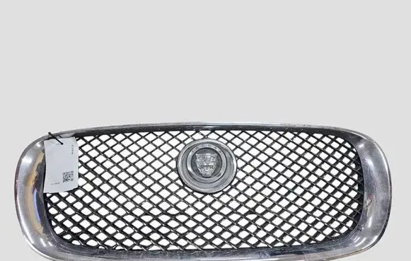 Jaguar XF X250 Front bumper upper radiator grill 8X238A100AE 8X238B271AC