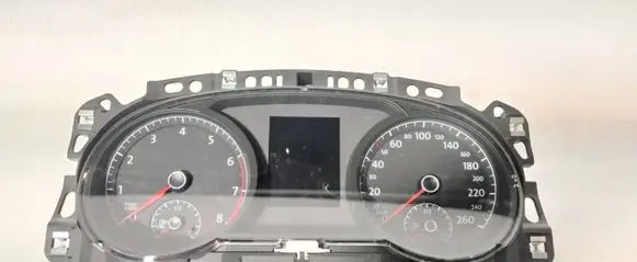 Volkswagen Golf VII Speedometer (instrument cluster) 5G1920742B