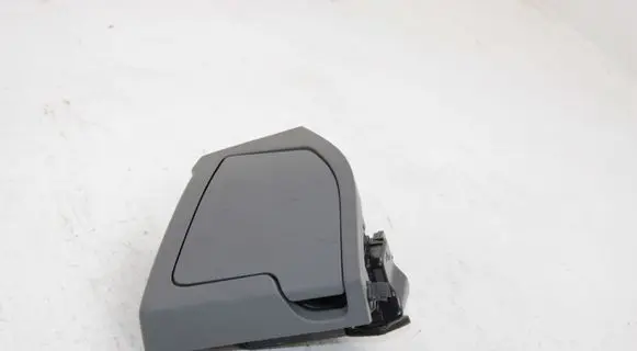 Cup holder front