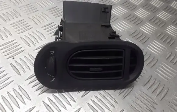Renault Modus Dashboard air vent grill cover trim 
