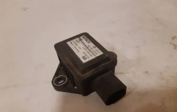 Audi A4 S4 B6 8E 8H ESP acceleration yaw rate sensor 8E0907637A 0034482 0265005245