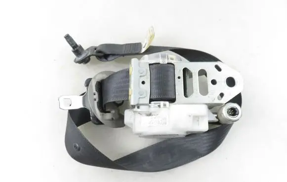 Toyota RAV 4 (XA30) Front seatbelt 7Q2340P