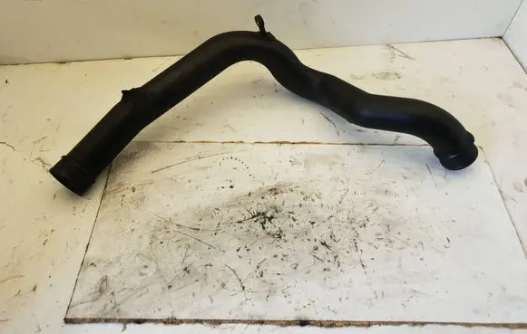 Volvo XC90 Intercooler hose/pipe 30794888 E2Z4D