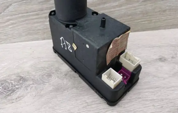 Audi A8 S8 D2 4D Central locking vacuum pump 4A0862257J 8TZ00852206