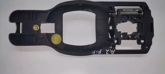 Audi A2 Front door exterior handle/bracket 8Z0837886B 8Z0837885B