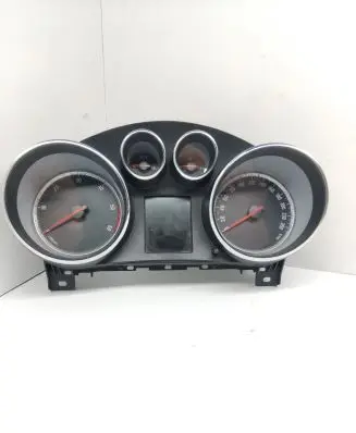 Opel Insignia A Speedometer (instrument cluster) 20970768