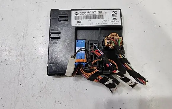 Audi A6 S6 C6 4F Comfort/convenience module 4F0907289N 5DK00876250 4F0910289N