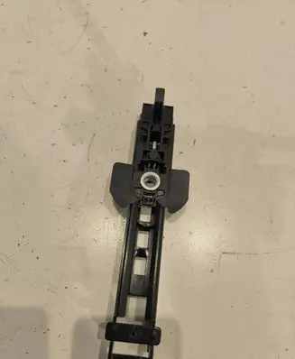 Audi A6 S6 C6 4F Seat belt adjustment motor 8E0857833E