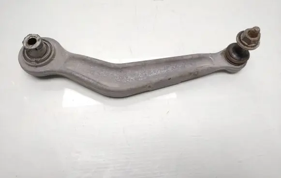 Rear control arm