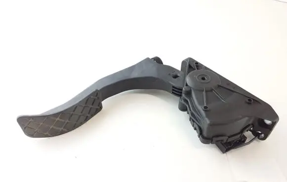 Audi A6 S6 C6 4F Accelerator throttle pedal 4F1723523B