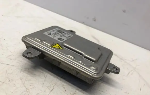 BMW 3 F30 F35 F31 Headlight ballast module Xenon 7296090 130732931700