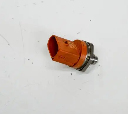 Fuel pressure sensor