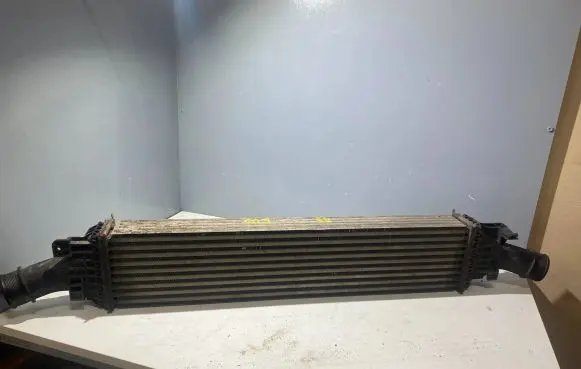 Audi A5 Sportback 8TA Intercooler radiator 8K0145805G L3122004 8K0145805P
