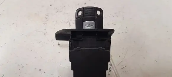 BMW 1 E82 E88 Ignition lock 10862510 695471812