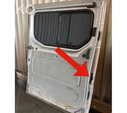 Opel Vivaro Sliding door contact joint 8200139741