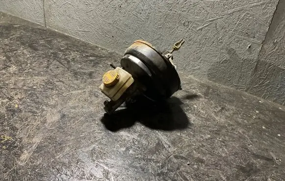 Subaru Forester SF Brake booster 86406010