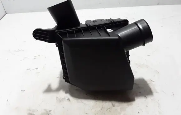 Volvo XC40 Air filter box 32146440