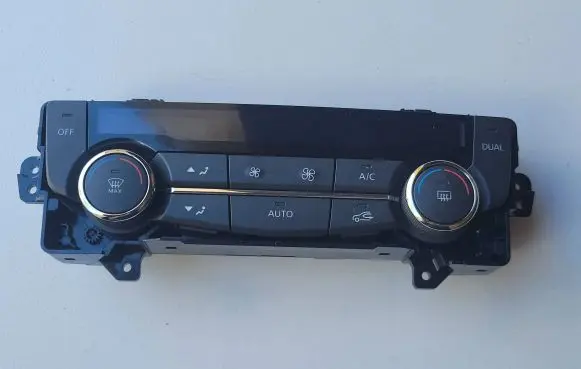 Renault Kadjar Climate control unit 275102210R 20151031 T95020A