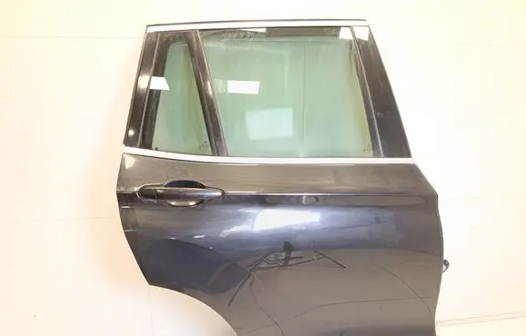 BMW X3 F25 Rear door