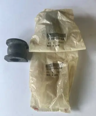 Honda Accord Sway bar bush bracket, front 51306SED004 51306-SED-004