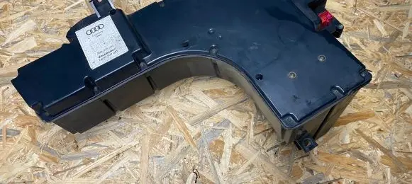 Audi A6 S6 C5 4B Subwoofer speaker 4B5035382 7606500041