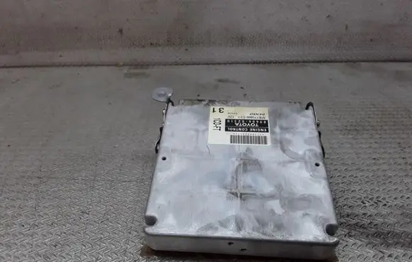Toyota Corolla E120 E130 Engine control unit/module 8966602310