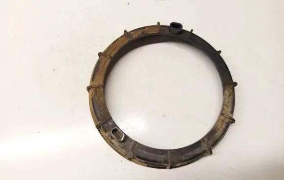 Peugeot 307 In tank fuel pump screw locking ring/nut 9633283880