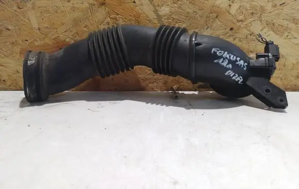 Ford Focus Air intake hose/pipe AV619G832BA