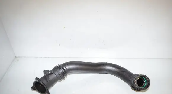 Intercooler hose/pipe