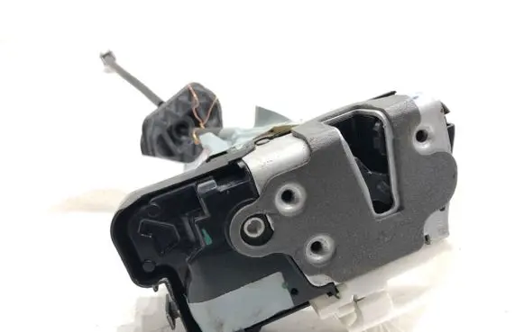 Ford Focus Front door lock JX7AA21813CE