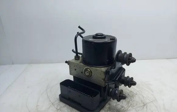 Volkswagen Golf V ABS Pump 1K0907379K 1K0614517H