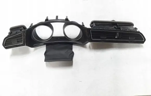 Volkswagen Tiguan Dashboard trim 5NB857059